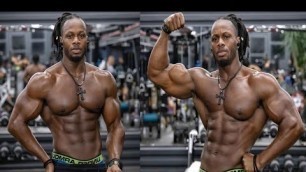 'Beast Mode in the Gym - ULISSES JR. | WORKOUTMOTIVATION |Muscle Madness'