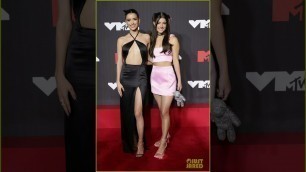 'Charli & Dixie D Amelio 2021 VMA’s red carpet fashion'