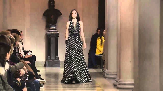 'Fall 2016 Fashion Show | Carolina Herrera New York'
