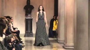 'Fall 2016 Fashion Show | Carolina Herrera New York'