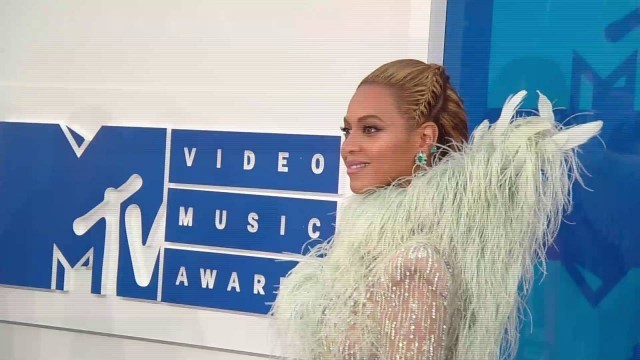 'VMA Fashion 26 Beyonce'