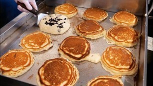 'American Food - The BEST BREAKFAST PANCAKES and FRENCH TOAST in New York City! Clinton Street Baking'