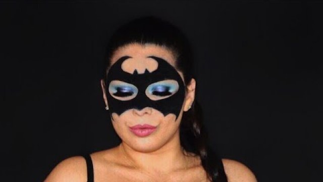 'BatWoman Makeup Halloween Mini |  BatMan Makeup Tutorial |  VICTORIA NICOLE'