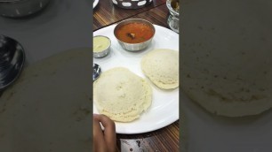 'Do you like Idli # travel food #youtubshorts'