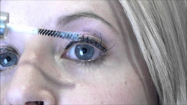 'ModelCo Fibre lashes with a different mascara'