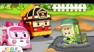 'Stuck in Concrete! Rescue the Baby Car | Robocar Poli | Ambulance Fire truck | KIGLE GAMES'