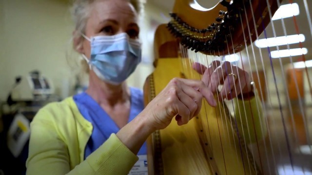 'Harpist Plays Music for Patients and Hospital Staff Amid COVID-19'