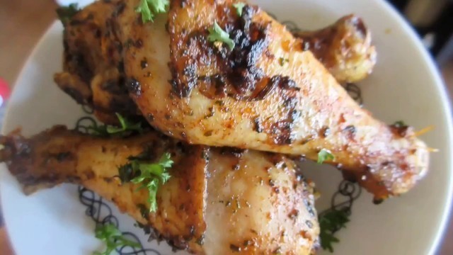'Roasted Garlic-Paprika Chicken Drumsticks. ONLY 5 ingredients!'