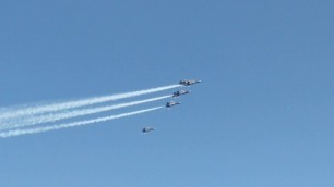 'Blue Angels Fly over Troy Beaumont Hospital 05/12/2020'