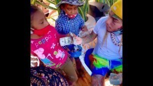 'Rapper 6ix9ine Visits Mexico, Shares Money to kids'