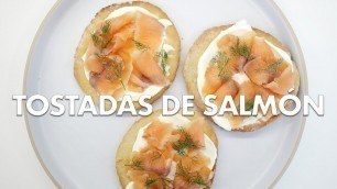 'Tostadas de pan pita con salmón curado, queso crema y eneldo - Chef John Motta'