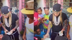 'Tekashi 6ix9ine Gives Back to the Kids'