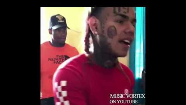 '6IX9INE TAKING MONEY FROM SCHOOL KIDS'