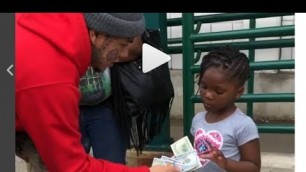 'TEKASHI 6IX9INE Give Away 500$ To Little kids In \"CHICAGO\" & Grandma Gets A 100$'