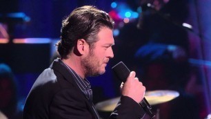 'Blake Shelton\'s Not-So-Family Christmas - There\'s A New Kid In Town'