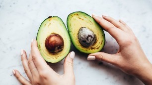 '10 Health Benefits of Avocado'