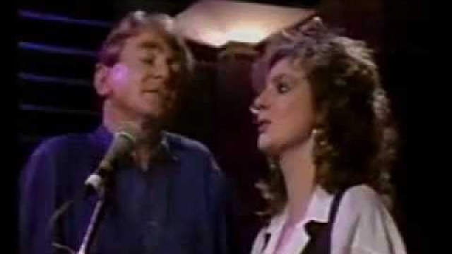 'Moya Brennan & Kevin Conniff - Here\'s a Health (on the Late Late Show 1987)'