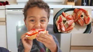 'Easy Strawberry and Cream Cheese Bagel Recipe: Healthy Snacks For Kids'