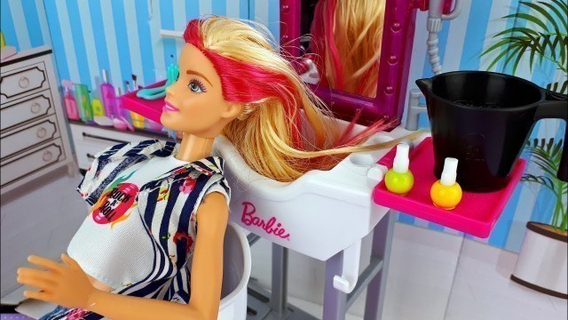 'Barbie hair care and beauty manicure - How to play dolls'