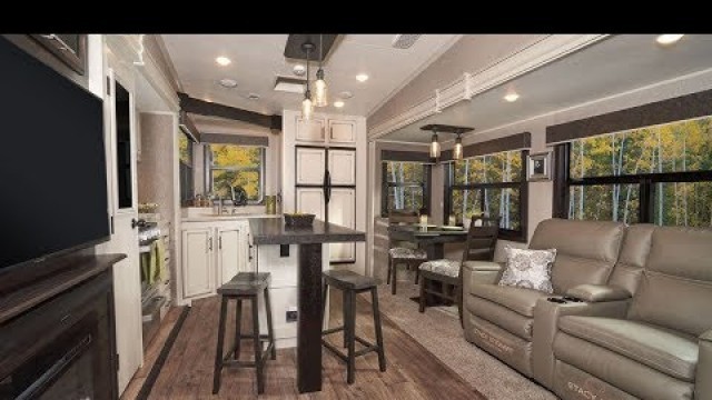 2020 LIVE Walkthrough - Eagle Fifth Wheel & Travel Trailer