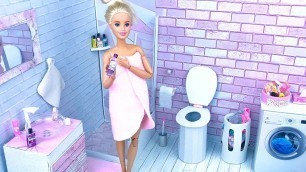 'DIY Miniature Cardboard House #26 ~ Barbie Bathroom.  Barbie Makeup Set (Play Dolls)'