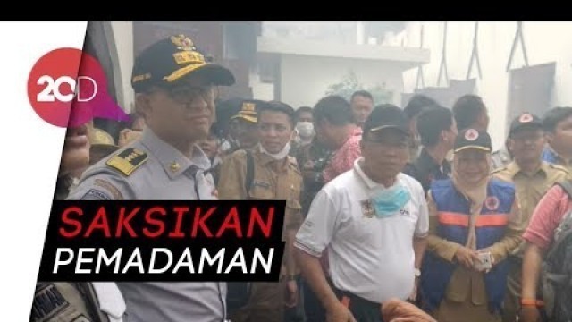 Saat Anies Dikepung Asap di Museum Bahari