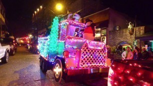 Travel Tips for Eureka Springs Arkansas Photography - Christmas Parade