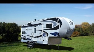 Quick Tour of the 2021 Arctic Fox Grande Ronde  27-5L Fifth Wheel