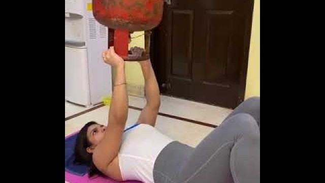 'Indian fitness YouTuber imkavi ||gas silender workout || it\'s fun , #shorts'