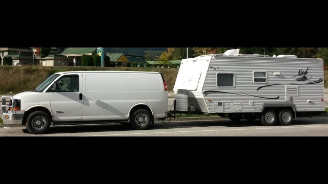 Shakycam tour of the 2006 Nash 19B Four Season travel trailer