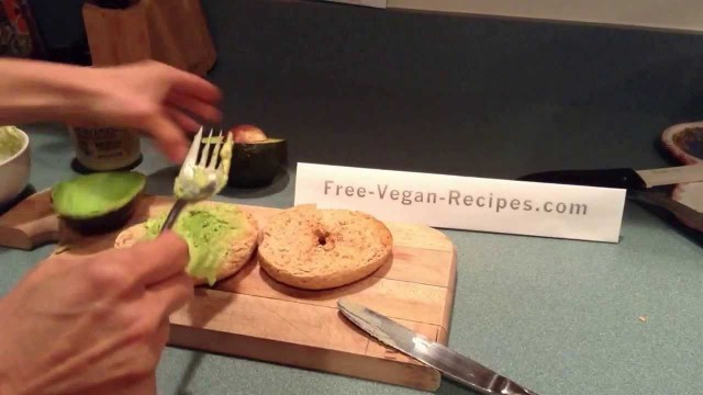 'Vegan Lunch -Avocado Dijon Bagel, Great for Kids!'