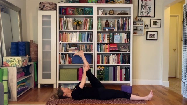 'Center for Health & Fitness Yoga: Stabilize Flow'