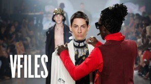 'Young Thug Fixes Model\'s Look On The Runway (Full VFILES Runway Show) - VFILES Runway'