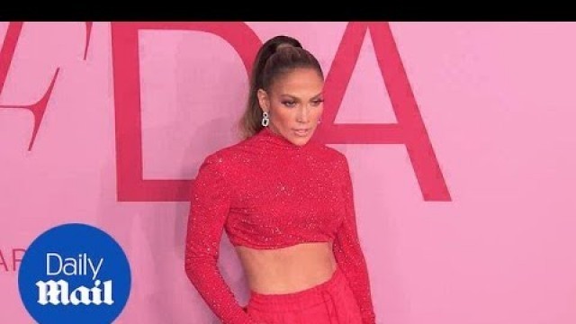 'Jennifer Lopez & Alex Rodriguez at the 2019 CFDA Fashion Awards'