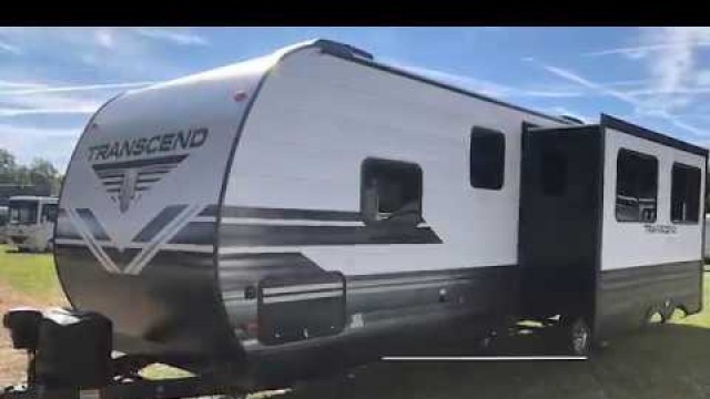 New 2020 Grand Design Transcend 32BHS Travel Trailer 1 1/2 Bath Bunk Beds Slideout Dodd RV Show