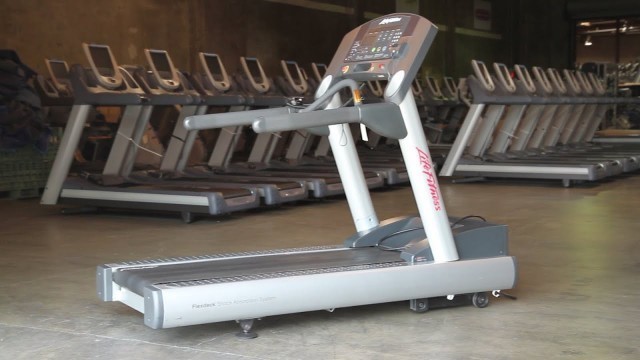 'Life Fitness Integrity Treadmill - Primo Fitness'