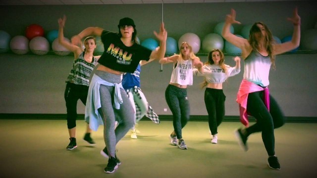 'Shaggy \"Holla At You\" Mash it Up Fitness Training In Poland 09/2016 with Alicja Blachut'