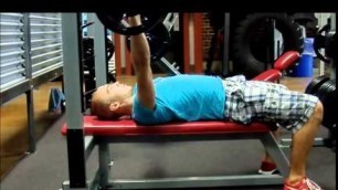 'Sherwood Park Personal Trainer Shows How to Bench Press Properly'