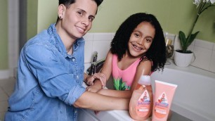 'Washing My Daughter\'s Curly Hair'