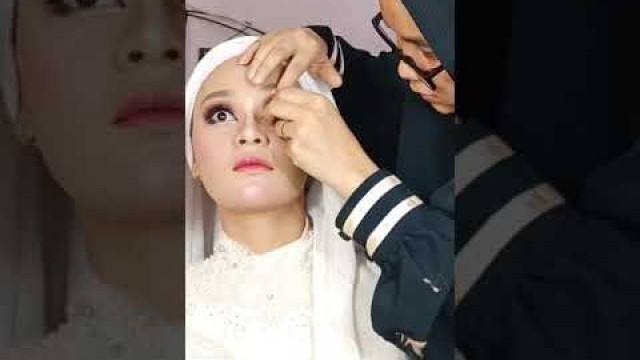 'Tutorial makeup wedding ala barbie'